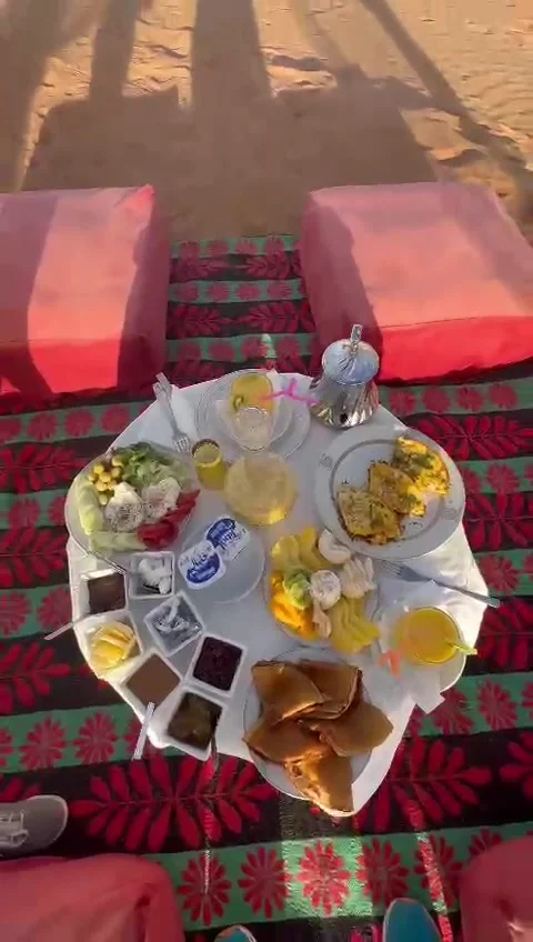 Breakfast at the desert  Video stock 267625067