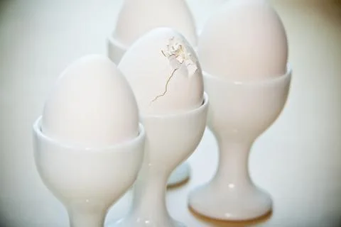 Breakfast eggs in egg cup Foto stock
