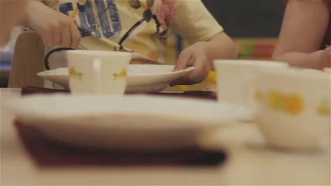 Breakfast in kindergarten 動画素材 89268579