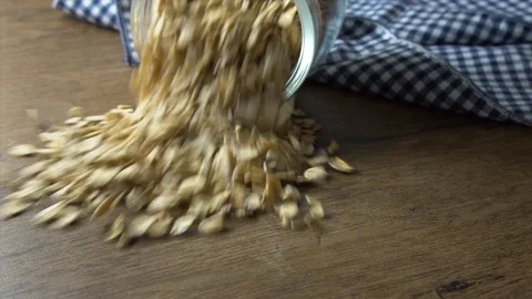 Breakfast oats falling in slow motion.  Video stock 124289234