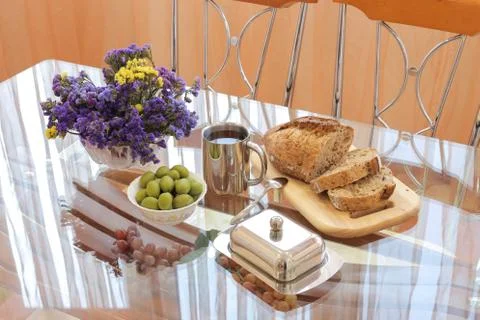 Breakfast with tea and bread and butter Foto stock