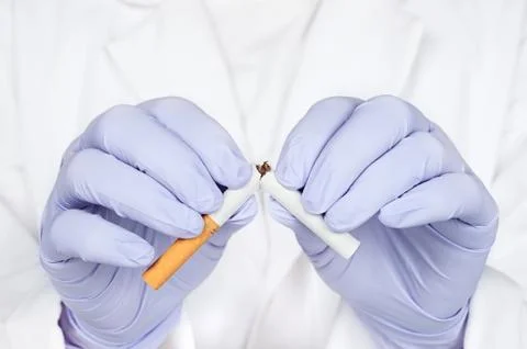 Breaking cigarette Stock Photos