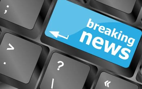 Breaking news button on computer keyboard pc key 스톡 일러스트