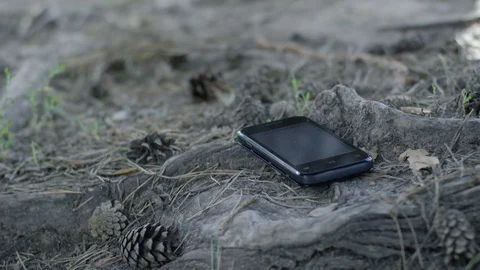 Breaking the phone Vidéo 113443545