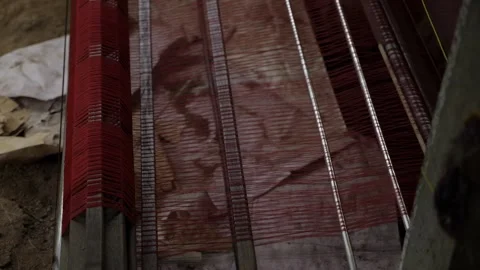 Breaking Through the Labyrinth - The Artistry of Indian Handloom Workers Video stock 320885259