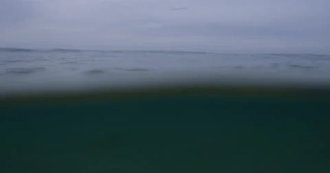 Breaking wave from underwater Vídeos de archivo 67222391