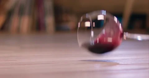 Breaking wine glass Stock-Footage 132342314