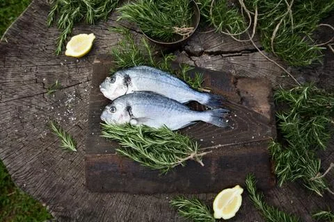  Bream fish preparation Stock Photos