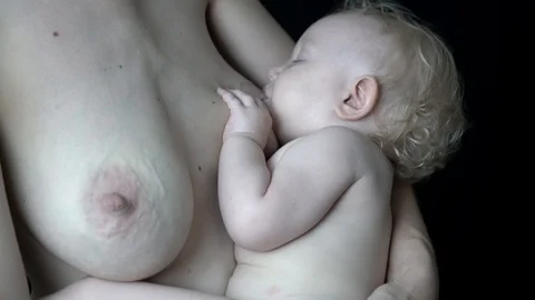 Breast feeding Stock Footage 92172204