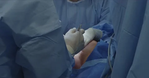 Breast implant replacement. Plastic surgery Vidéo 204025756