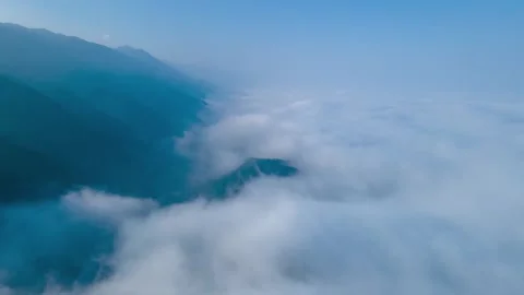 Breathtaking 4K Time Lapse Capturing Majestic Mountain Mist and Natural Video stock 319831876