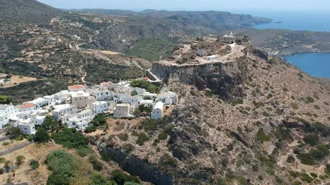 Breathtaking aerial panoramic view over Chora, Kythera by the Castle at sunse Vídeos de archivo 198589367