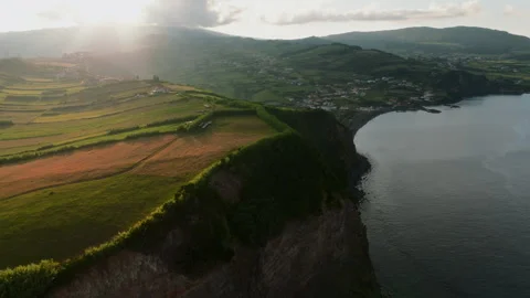 Breathtaking aerial view of the dramatic Faial Island coastline in the Azores 库存影片 335726367
