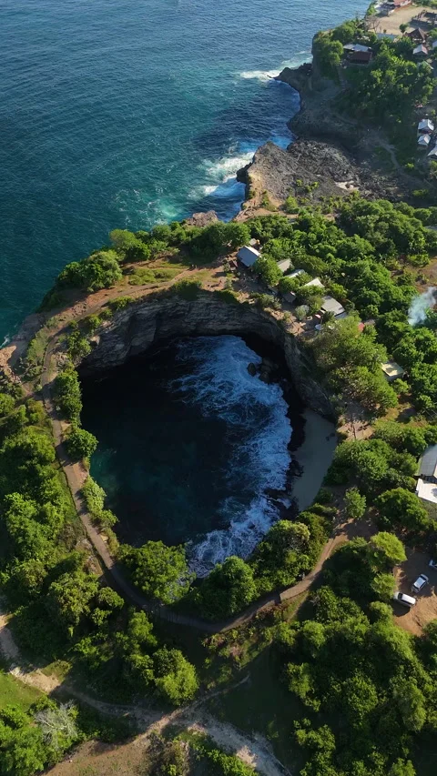 Breathtaking Broken Beach Circular Cove and Cliffs Aerial View 4K Видео 340579528