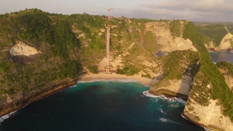 Breathtaking Drone Shot Cliffs and Sunset Kelingking Beach 4K 스톡 동영상 339898482