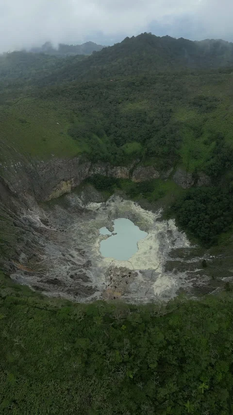 Breathtaking Mount Mahawu Volcano Mist Landscape Aerial View Vidéo 339864422