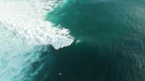Breathtaking Peaceful Surfer Floating Ocean Lineup Uluwatu 4K 스톡 동영상 341478736