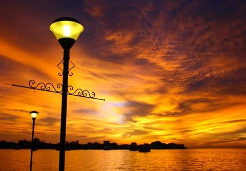 Breathtaking sunset and dramatic sky 库存照片