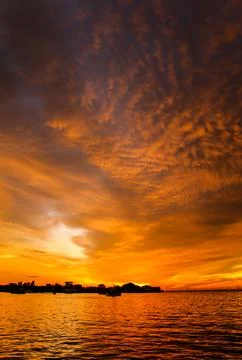 Breathtaking sunset and dramatic sky Stockfoto's