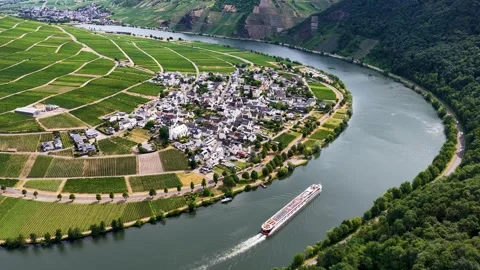 Breathtaking time-lapse aerial view of the Moselle loop in Rhineland-Palatinate. Stock Footage 345452316