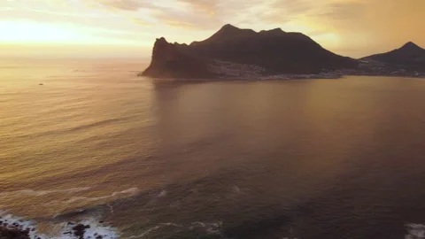 Breathtaking view of Chapman's Peak at Sunset Video stock 260653540