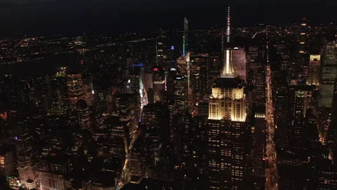 Breathtaking View over Manhattan, New York City Metropolis City at Night with Vídeo Stock 147364562