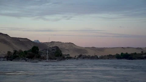Breathtaking Views of the Nile River in Aswan Egypt Scenic Beauty and Culture 스톡 동영상 317931978