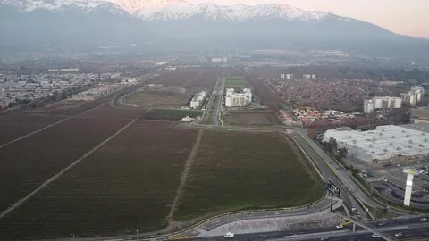 Breathtaking Views of Santiago's Eastern Sector and the Majestic Andes Mountains Video stock 280194570