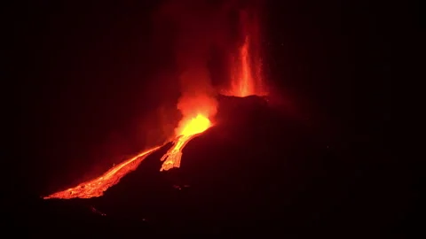 Breathtaking volcano with bright lava Stock Footage 199290622