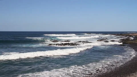 Breeze and turquoise ocean waves on a sunny day Stock Footage 157276987