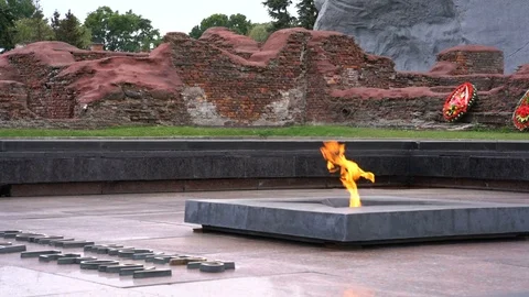 Brest, Belarus - September 25, 2016: eternal flame in Brest Fortress Stock Footage 77056693