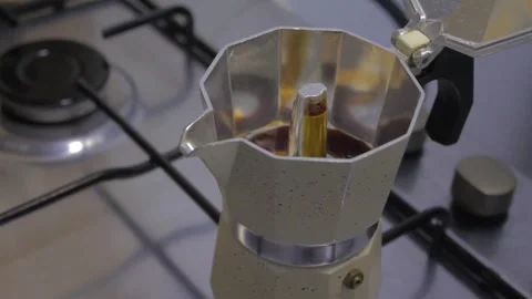 Brewing of a coffee in a mokka pot Video stock 292290484