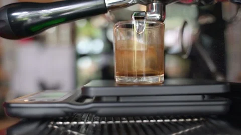 Brewing espresso coffee Video stock 117329602
