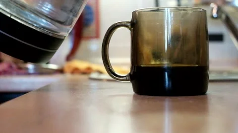 Brewing tea in the Cup Stock Footage 68158801