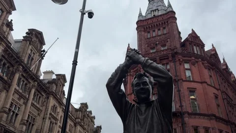 Brian Clough Statue Nottingham City Centre England. Stock-Footage 336847996