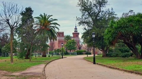 Brick path winding toward Castle of Three Dragons in Barcelona, Spain 스톡 동영상 337795263