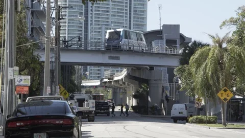 Brickell Metromover 動画素材 90863951