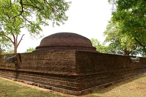Bricks wall structure, World Heritage site, ancient city of Polonnaruwa, Sr.. Stock Photos
