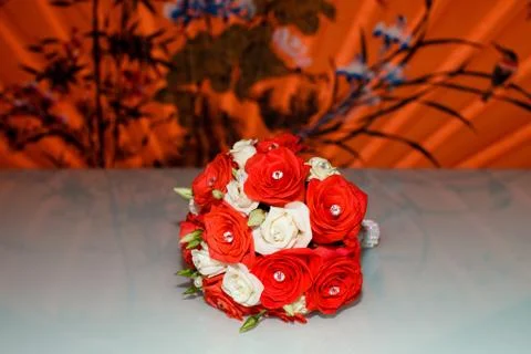Bridal bouquet on the table 库存照片