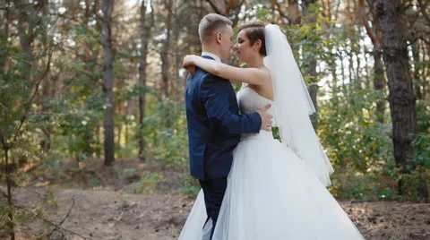 Bride and groom in first wedding dance Stock Footage 63000710