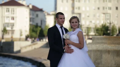 Bride and groom Stock Footage 66303940