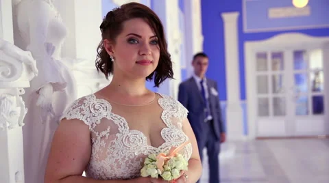Bride with a bouquet Stock Footage 67980880