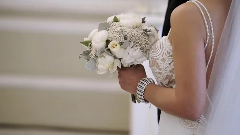 Bride with bouquet Stock Footage 80869172