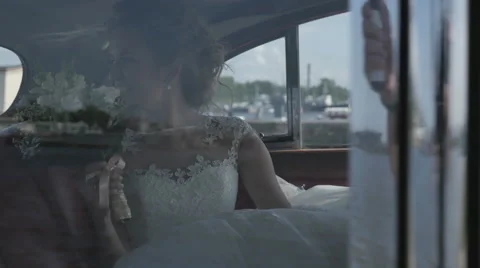 The bride in the car Stock-Footage 64811303