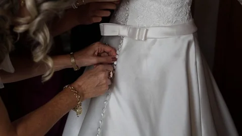 Bride dressing Stock Footage 101699152