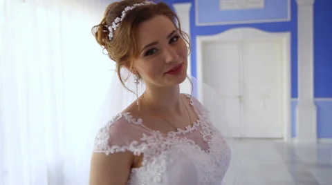 Bride poses for the camera Stock Footage 66776467