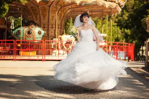 Bride in summer park Foto stock