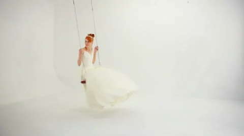Bride on a swing Video stock 8561078