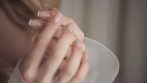 Bride Wears A Wedding Ring. Stock-Footage 107476847