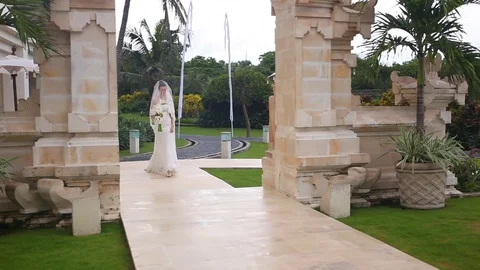 Bride before the wedding Stock Footage 71641477